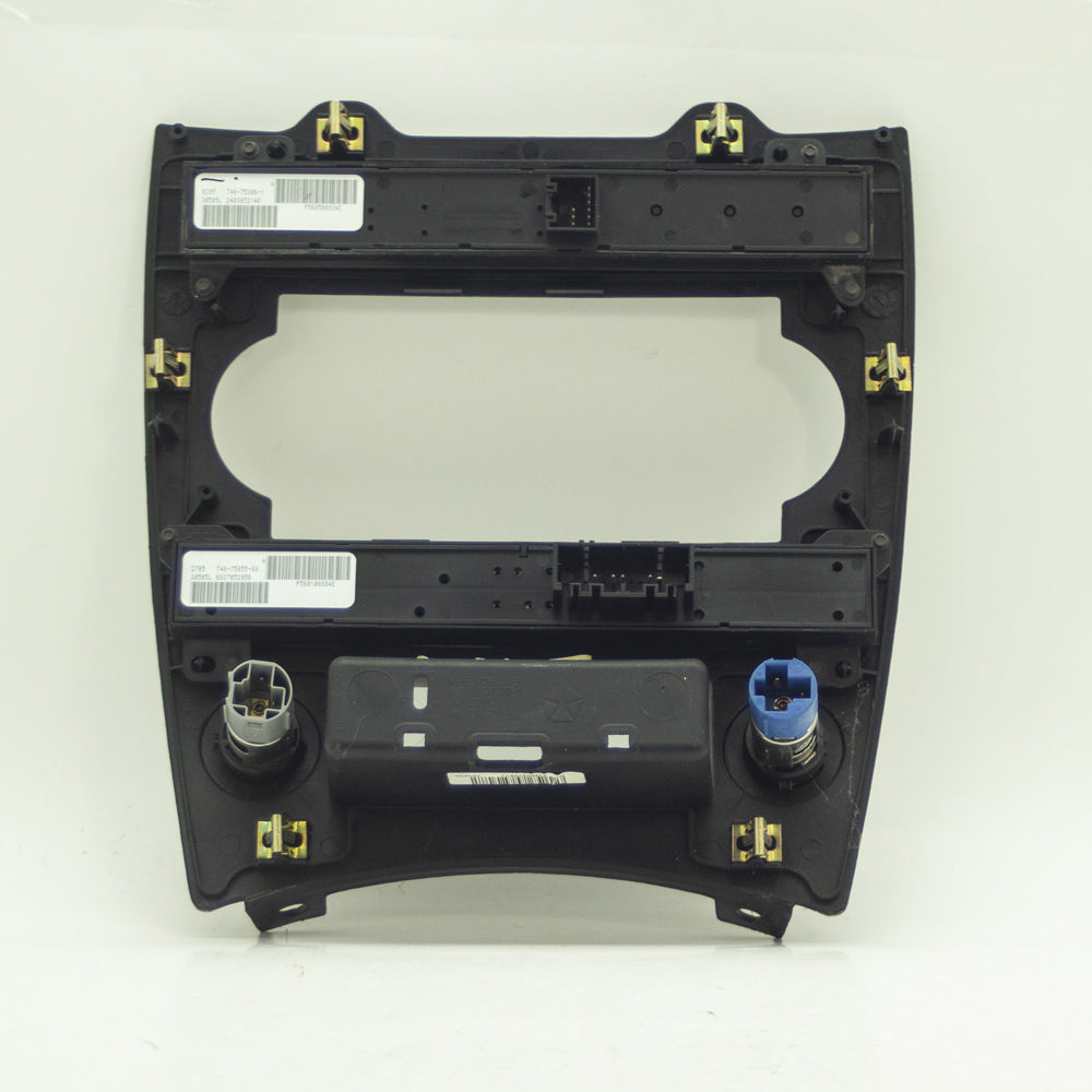 2005-2007 Jeep Grand Cherokee Front Temp Climate Control Bezel Trim OEM Silver