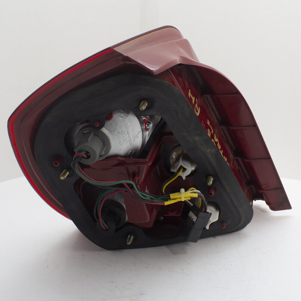 2004-2007 Chevry Optra Right Passenger Side Tail Light Lamp Assembly - Used OEM