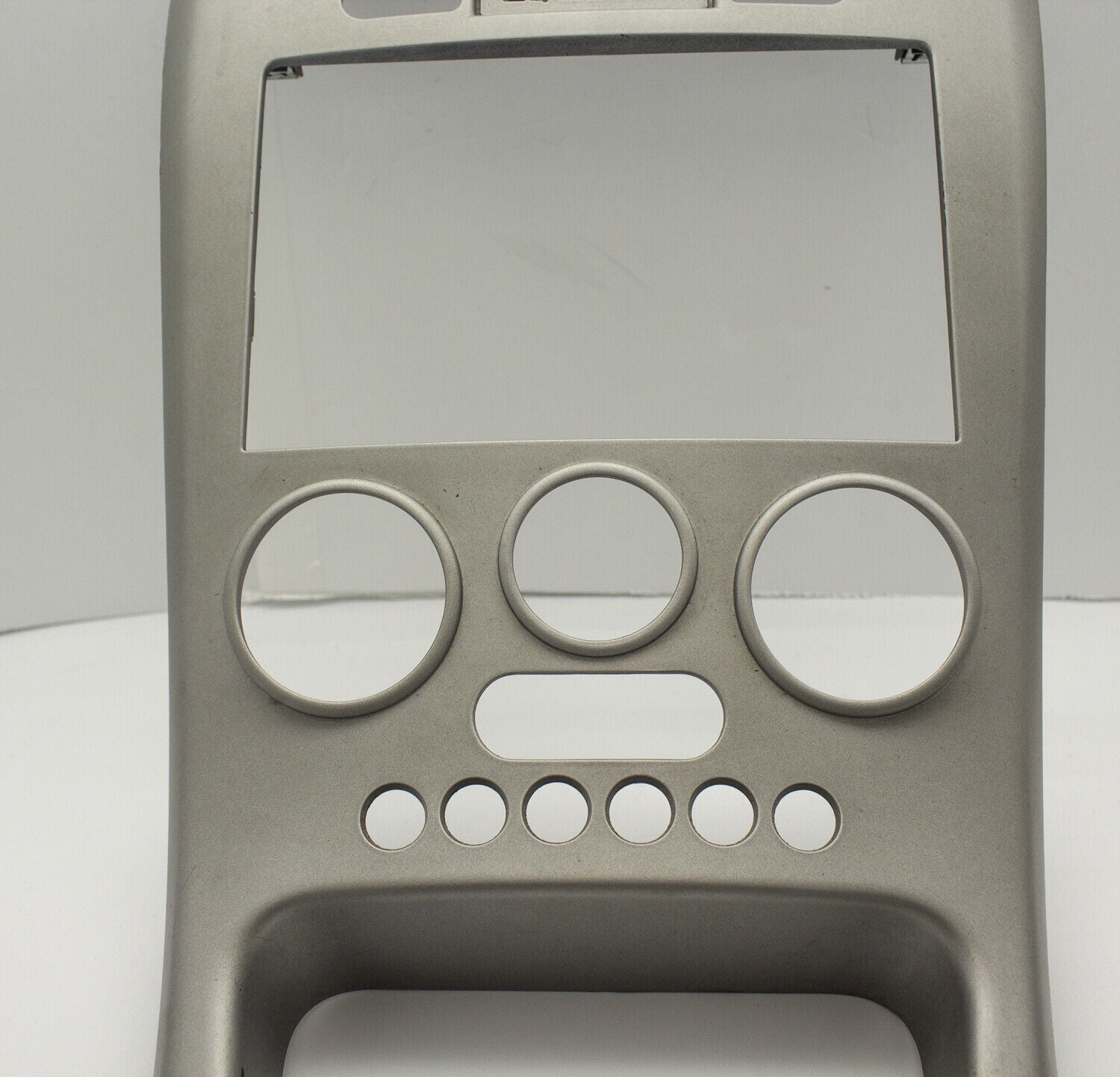 OEM 05-06 Chevrolet Equinox Center Dash Radio Climate Bezel Surround Trim Gray