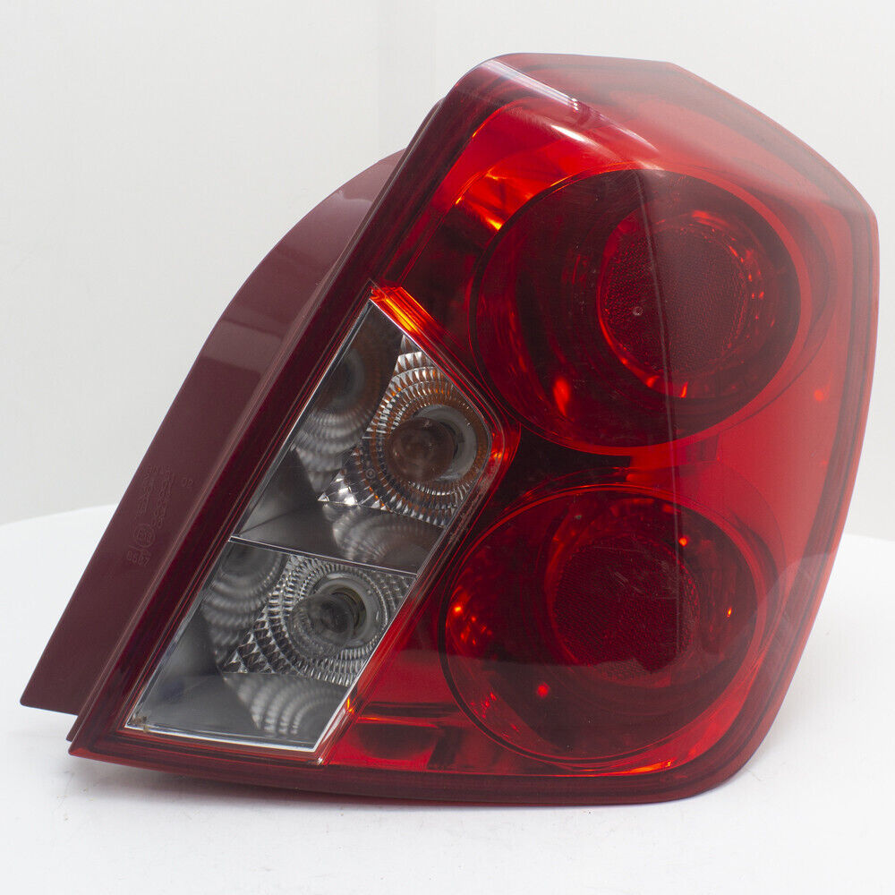 2004-2007 Chevry Optra Right Passenger Side Tail Light Lamp Assembly - Used OEM