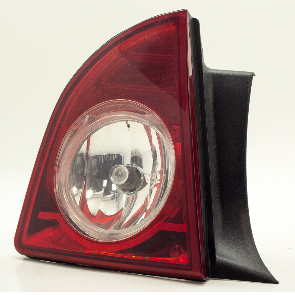 2008-2012 Chevy Malibu Rear Left Driver Side Tail Light Lamp 25879096- Used OEM