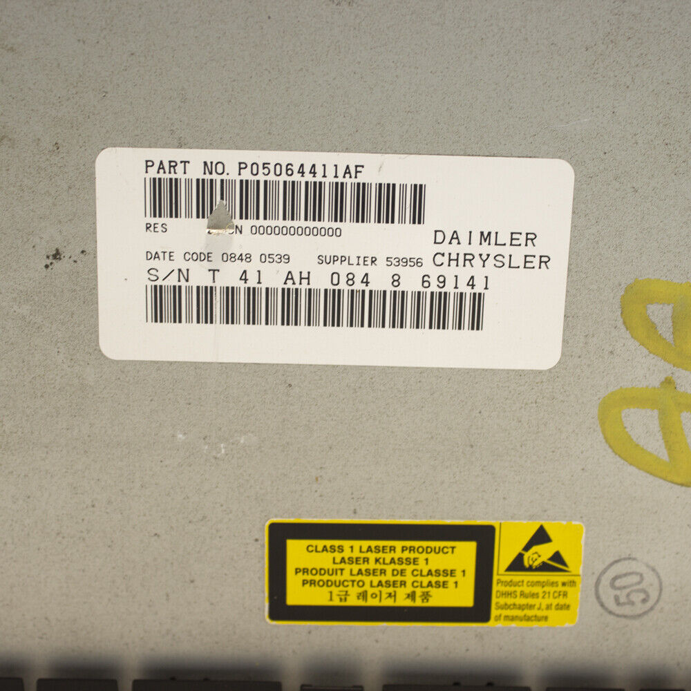 Jeep and Dodge Audio Radio AM FM AUX  6 Disc CD w Auxiliary Receiver Used OEM